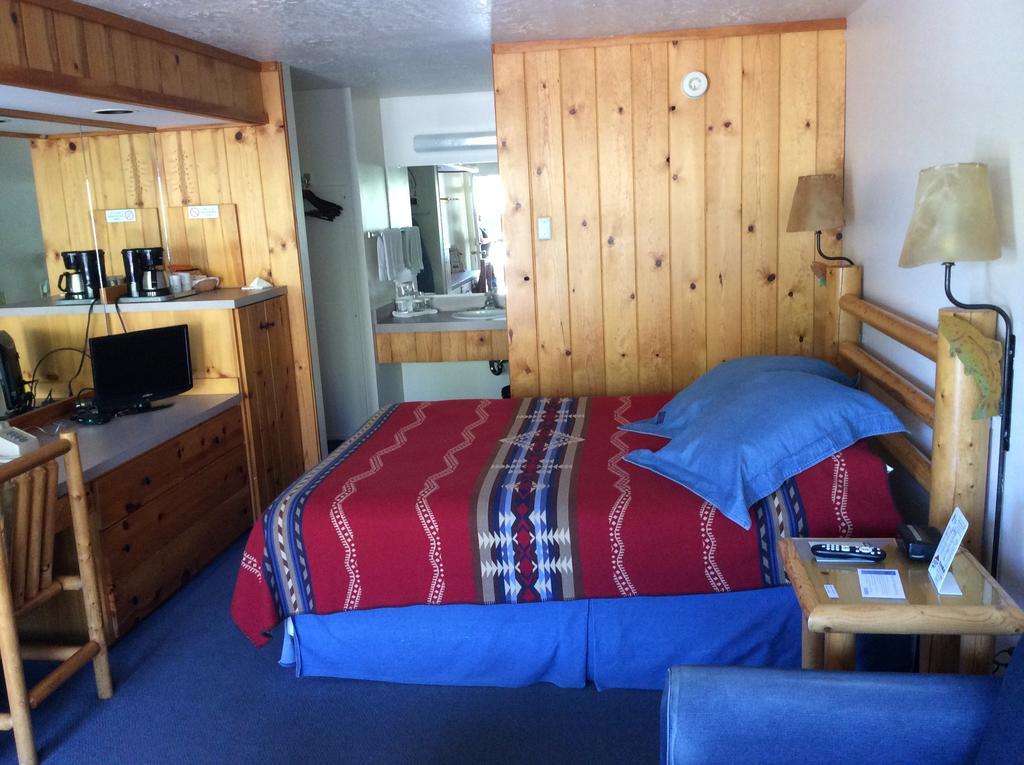 Anglers Inn Джаксън Стая снимка
